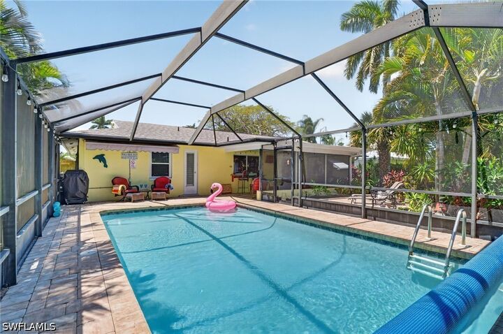 Property Photo:  5217 Elm Court  FL 33904 
