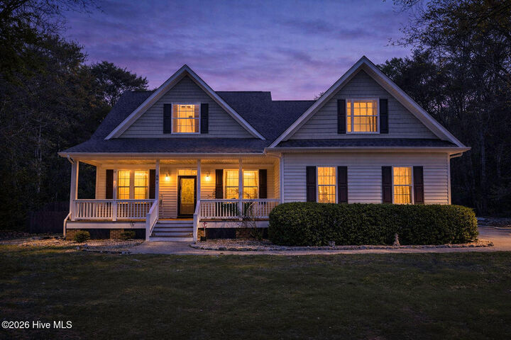 Property Photo:  804 Albatross Way  NC 28443 