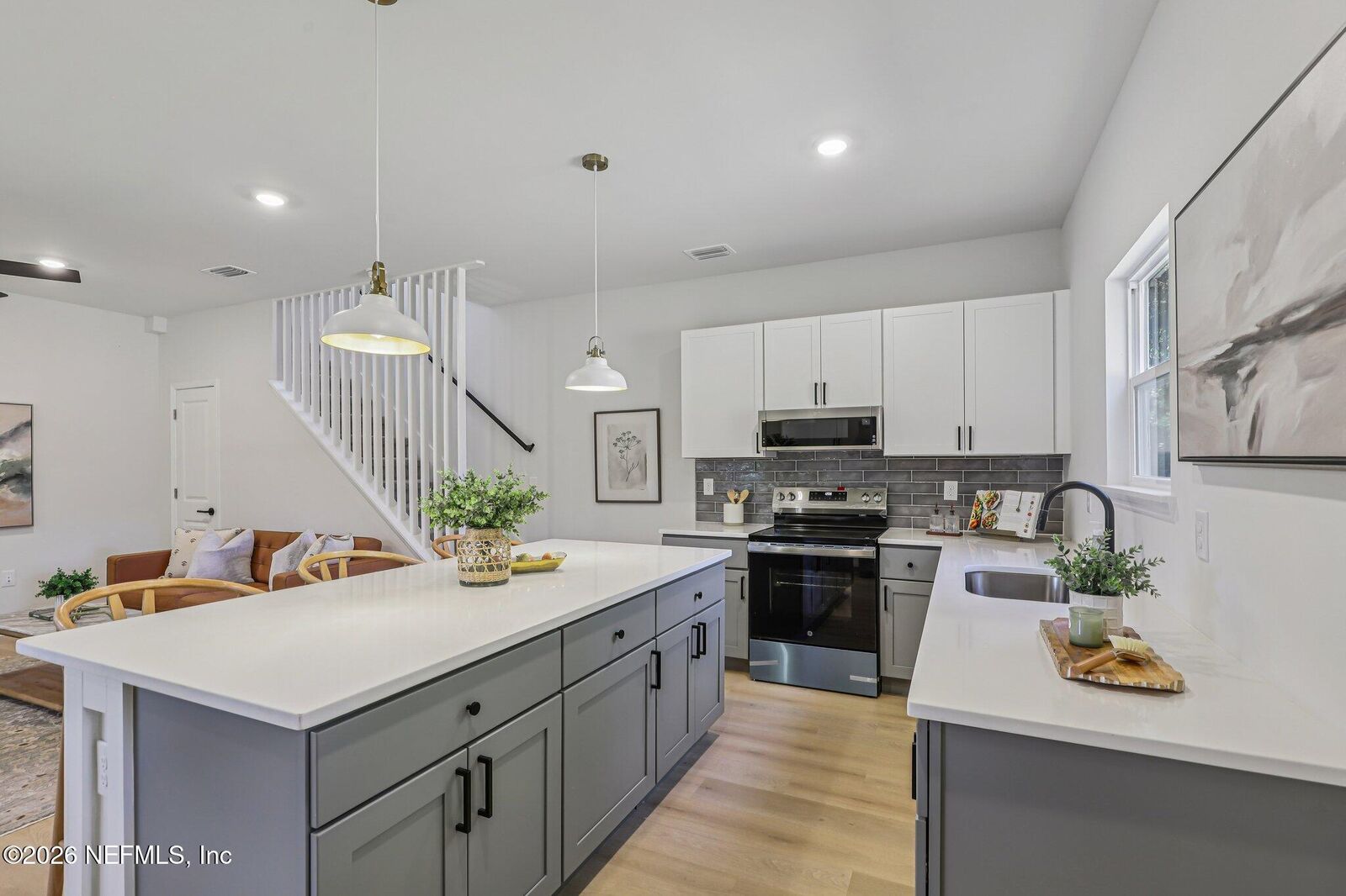 Property Photo: 2413 Jerusalem Street FL 32207