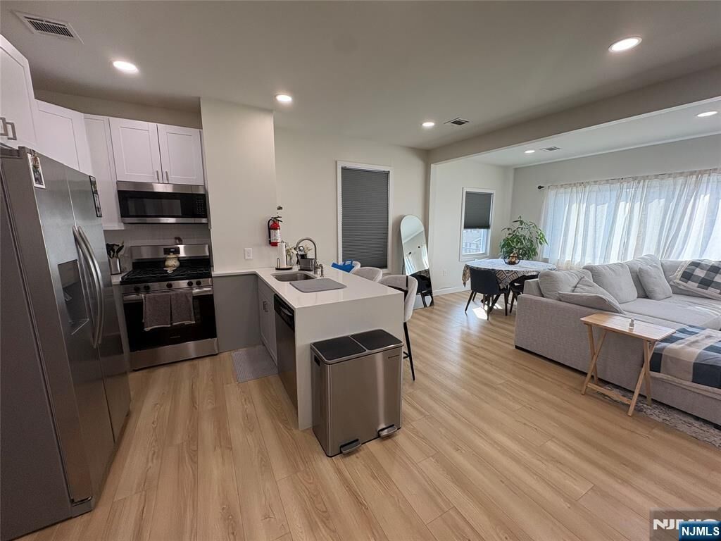 Property Photo:  540 Elm Street 2  NJ 07032 