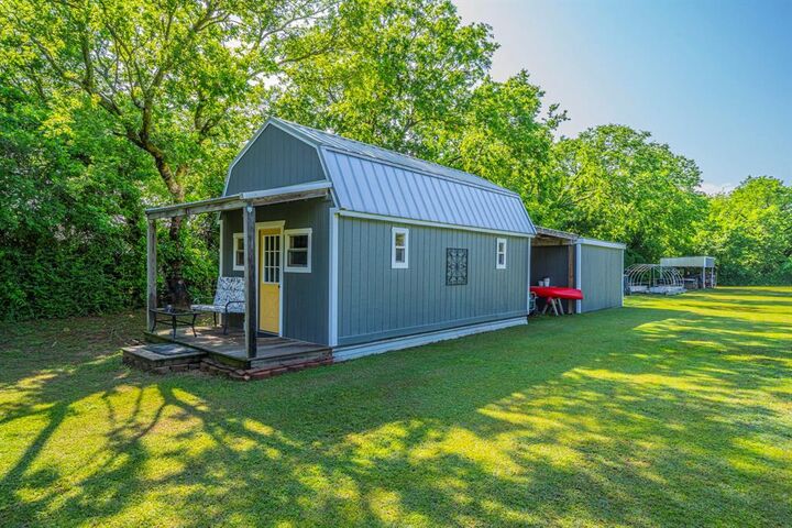 Property Photo:  3992 Hartlee Field Road  TX 76208 