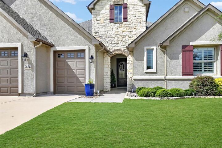 Property Photo:  9808 Ironwood Drive  TX 76207 