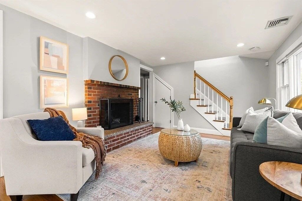 Property Photo:  334 Mystic Street 334  MA 02474 