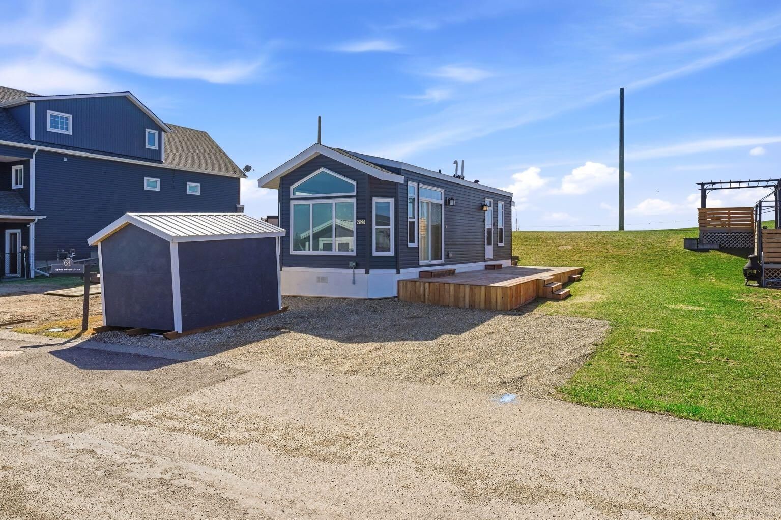 Property Photo: 25054 South Pine Lake Road 6120 AB T0M 1R0