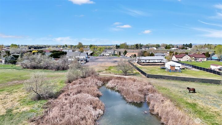 Property Photo: 5189 Crystal Springs Place NE WA 98837