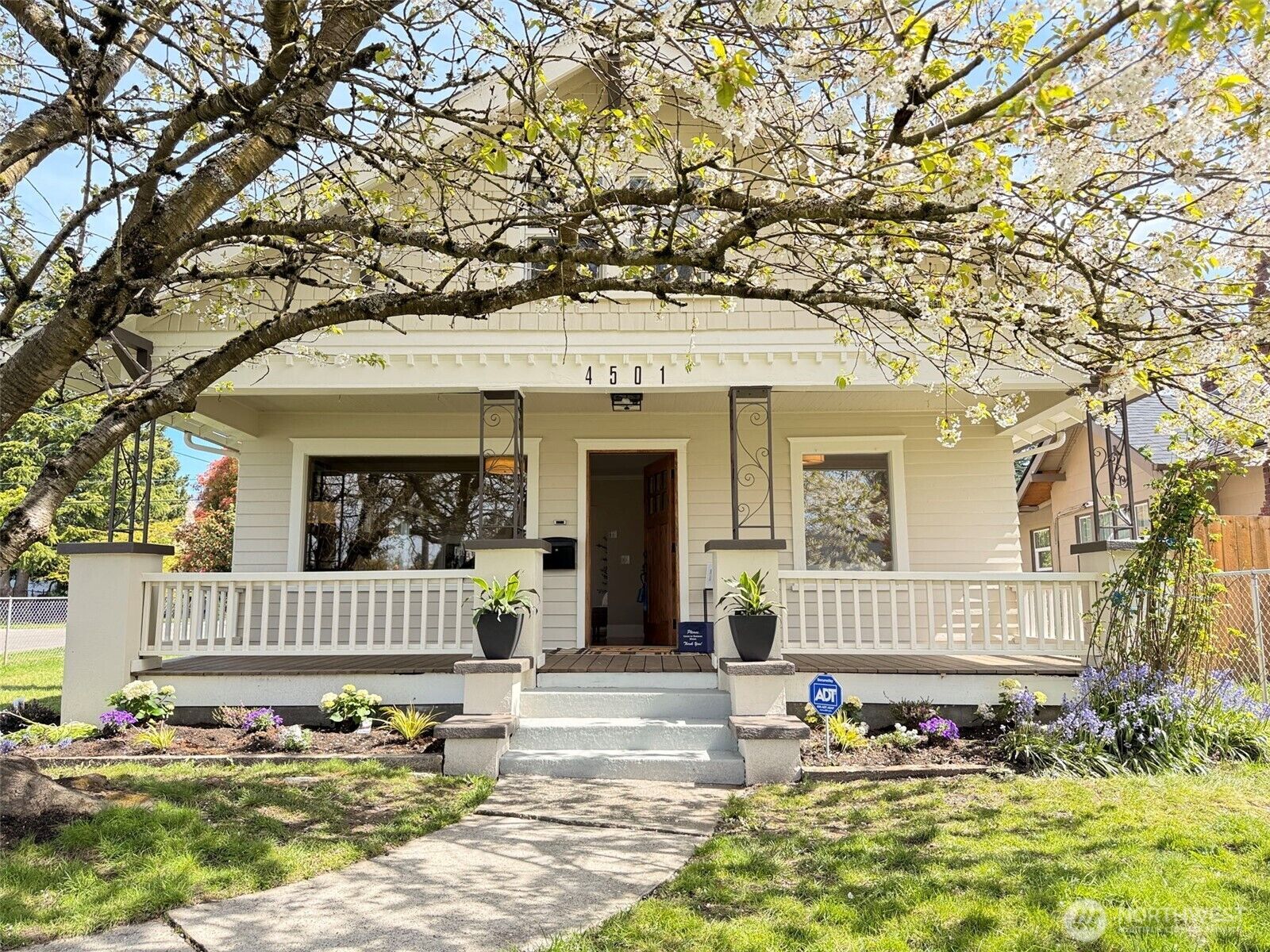 Property Photo:  4501  Pacific Ave  WA 98418 