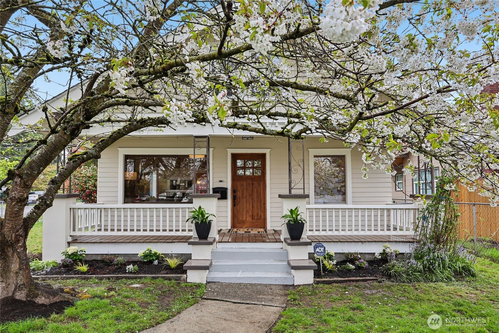Property Photo: 4501 Pacific Ave WA 98418