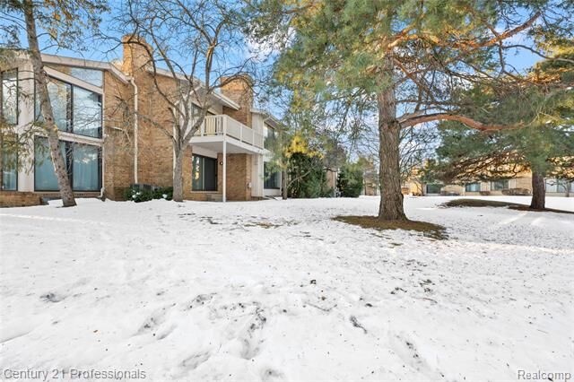 Property Photo:  7106 Bridge Way W  MI 48322 