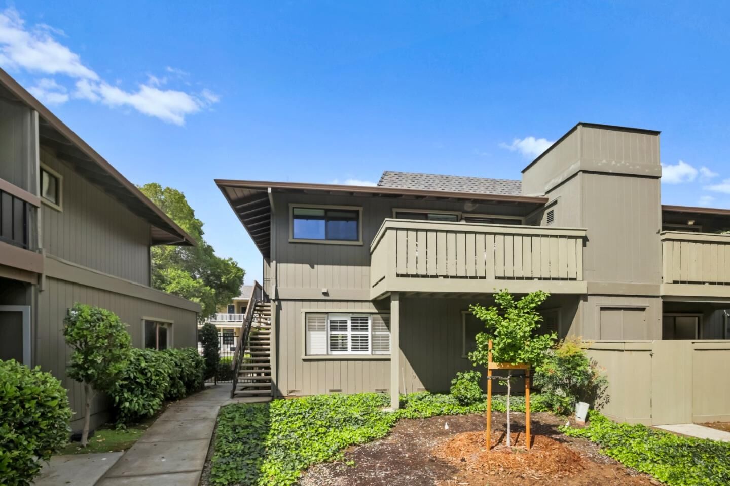 Property Photo:  14351 Saratoga Avenue B  CA 95070 