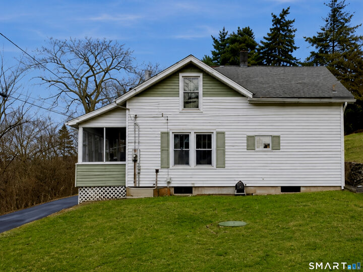 Property Photo:  17 Spruce Street  CT 06066 