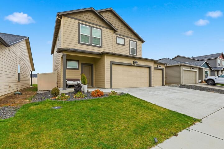 Property Photo:  10502 Duckhook Rd  WA 99004 