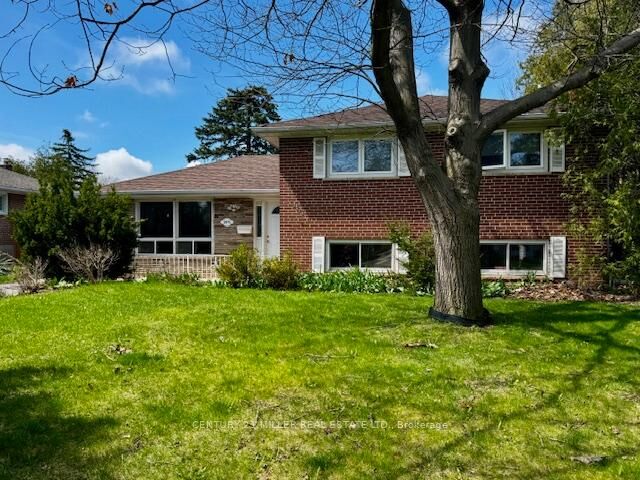 Property Photo:  2075 Seabrook Drive  ON L6L 2T8 