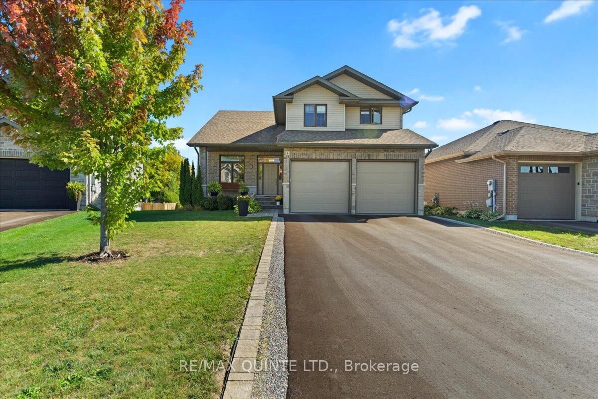 Property Photo: 6 Granby Court ON K8N 5W6