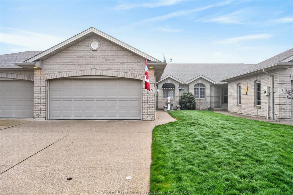 Property Photo: 5 Leonard Drive ON N9Y 4G4