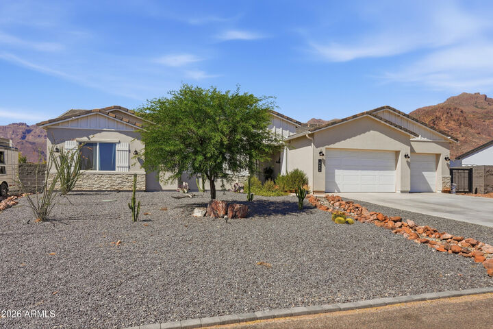 Property Photo: 10464 E Magnolia Road AZ 85118