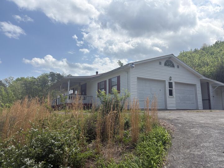 Property Photo:  5673 Highway 360  TN 37385 