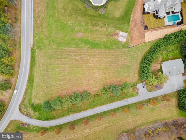 Property Photo:  #48 Meadowbreeze Lane  PA 17543 