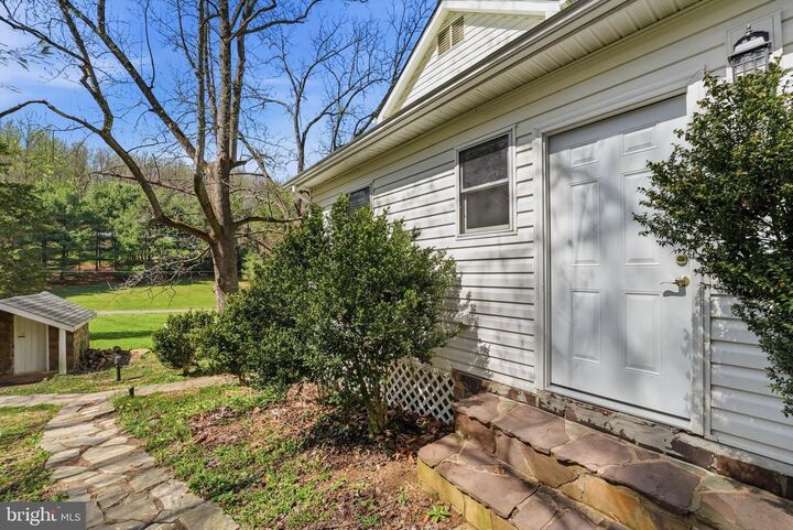 Property Photo:  6537 Watery Mountain Road  VA 20186 