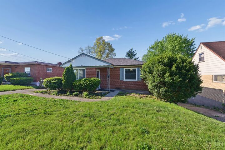 Property Photo:  627 Roebling Road  OH 45238 