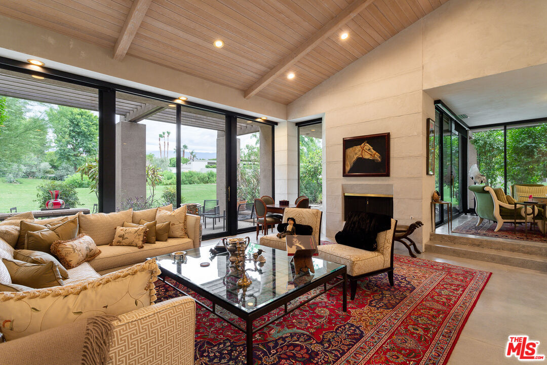 Property Photo:  74687 Arroyo Dr  CA 92210 