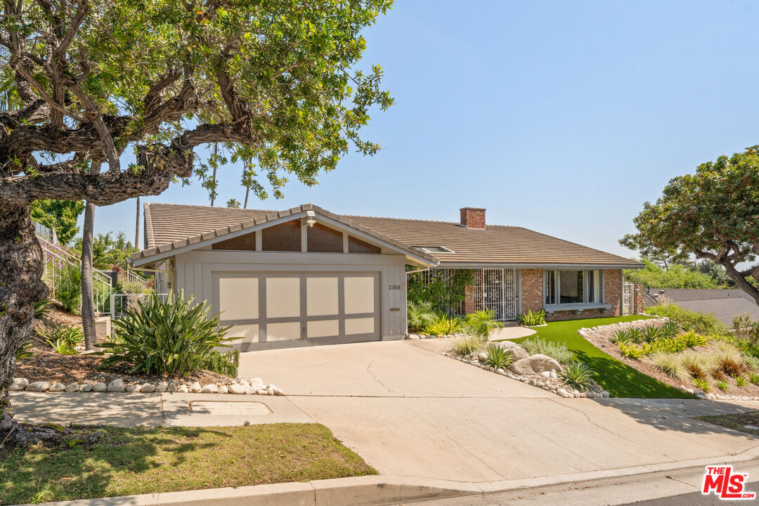 Property Photo:  2160 Winona Blvd  CA 90027 