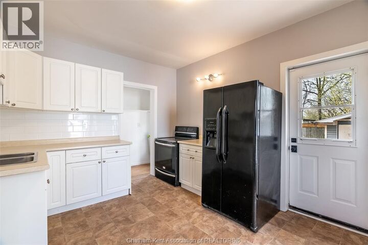 Property Photo:  78 Raleigh Street  ON N7M 2M8 