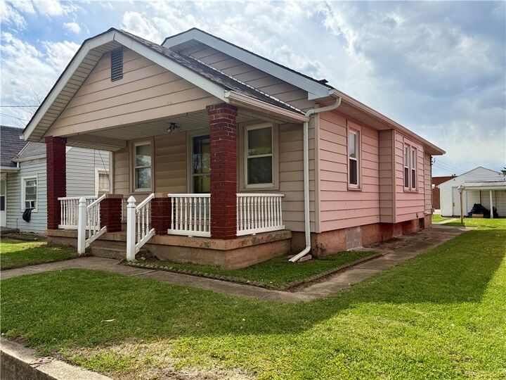 Property Photo:  107 S Riverside Drive  OH 45011 