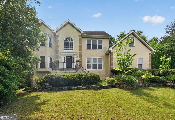 Property Photo: 7001 Deshon Ridge Drive GA 30058
