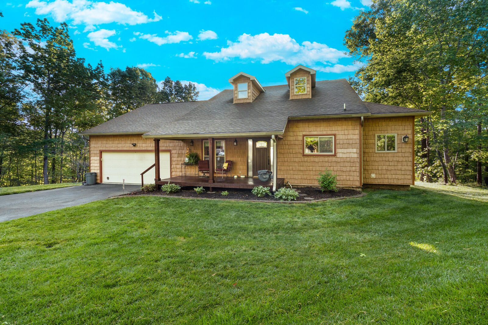 Property Photo: 250 Outlet Road SE TN 37323