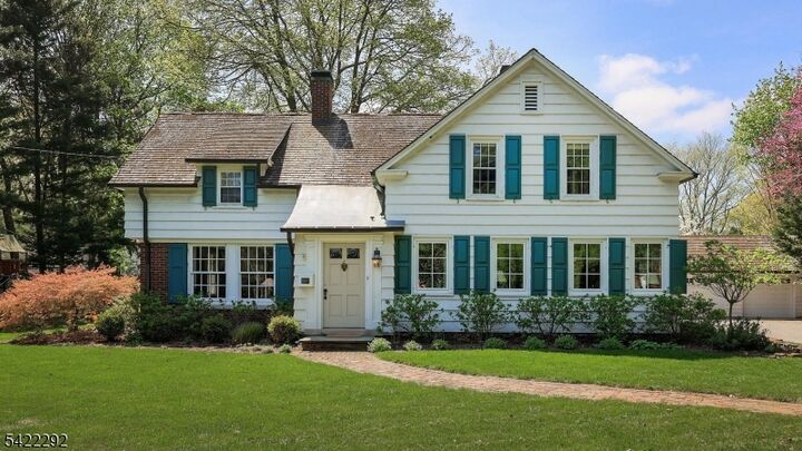Property Photo:  515 Woodland Ave  NJ 07090 