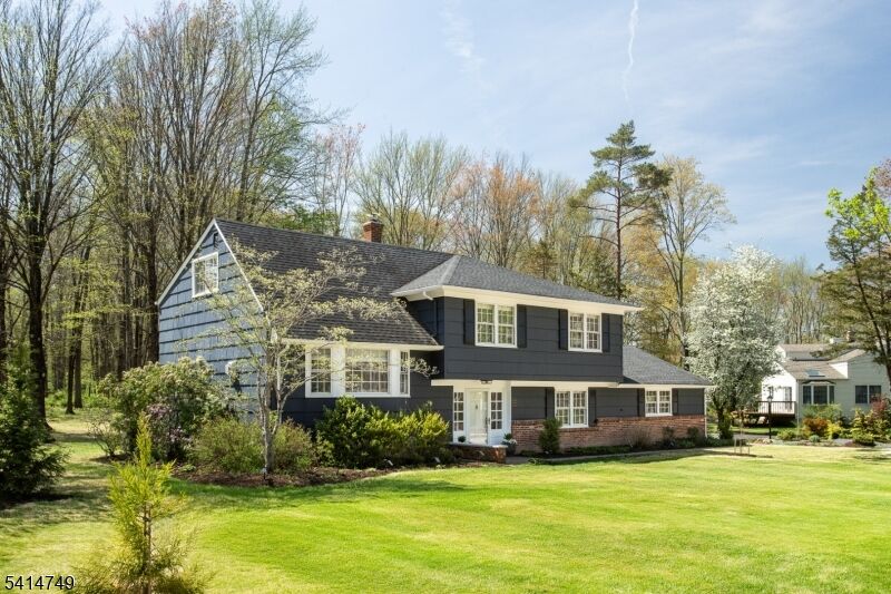 Property Photo: 89 Lyons Pl NJ 07920