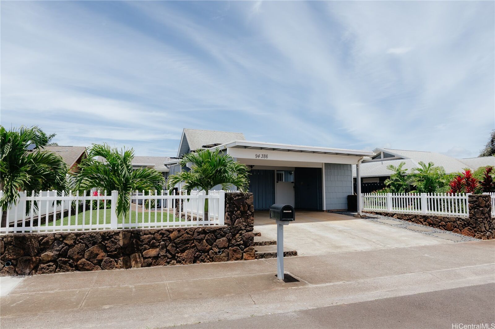 Property Photo:  94-386 Makapipipi Street  HI 96789 