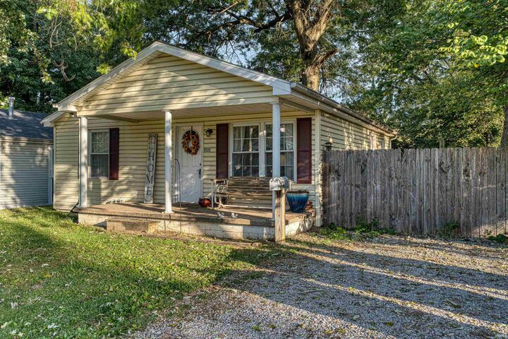 Property Photo:  2222 Kathleen Avenue  IN 47714 