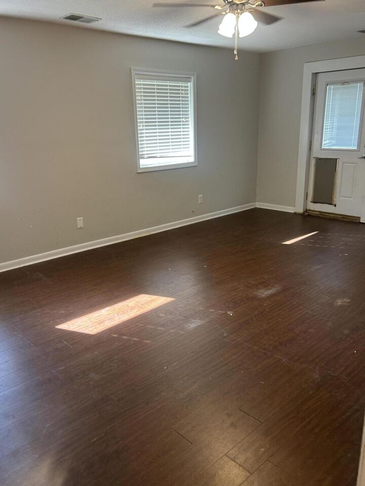 Property Photo:  1305 Lancaster Road  KY 40475 