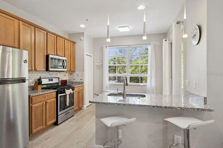 Property Photo:  869 Assembly Court  FL 34747 