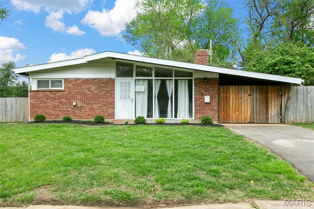 Property Photo:  8205 Midwood Avenue  MO 63134 
