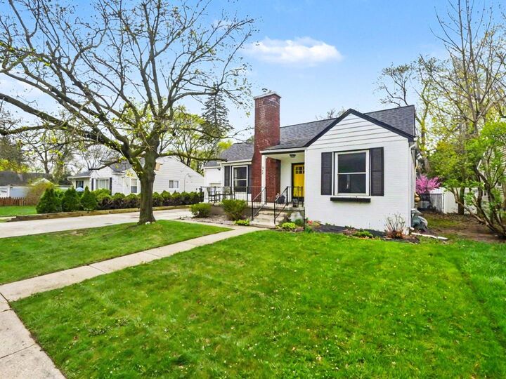 Property Photo:  465 N Mansfield Street  MI 48197 