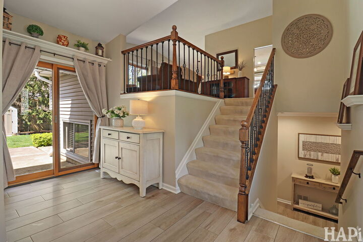 Property Photo:  38 Chelsea Lane  IL 60013 