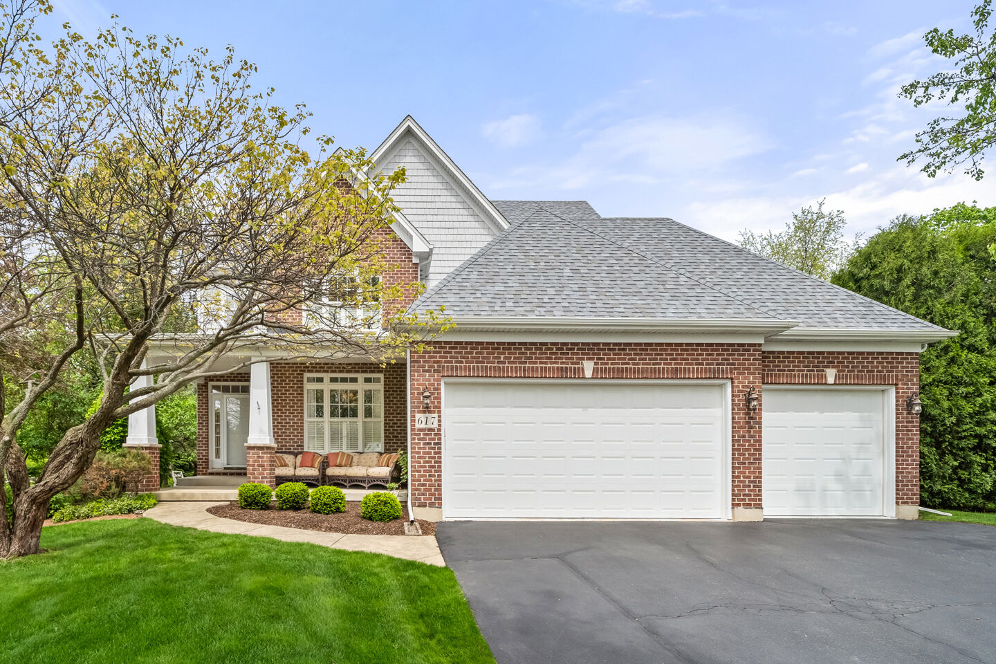 Property Photo: 617 Sheffield Circle IL 60554