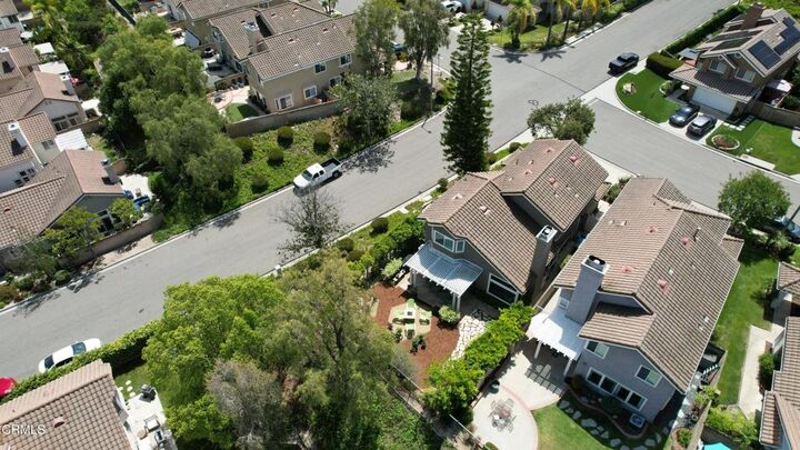 Property Photo:  705 Warrendale Street  CA 93065 