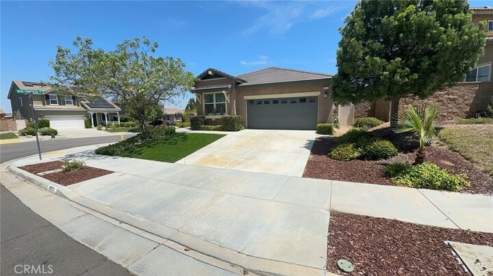 Property Photo:  38122 Summer Ridge  CA 92563 