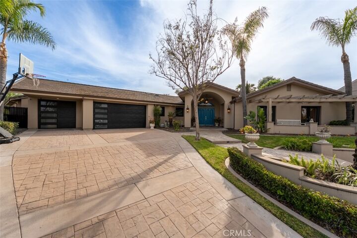 Property Photo:  1940 Skycrest  CA 92831 