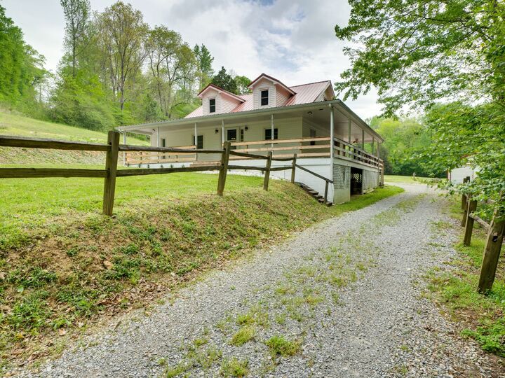 Property Photo:  105 Outlaw Ln  TN 37175 