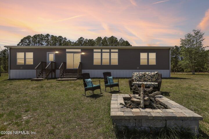 Property Photo:  5277 Otter Lane  FL 32068 