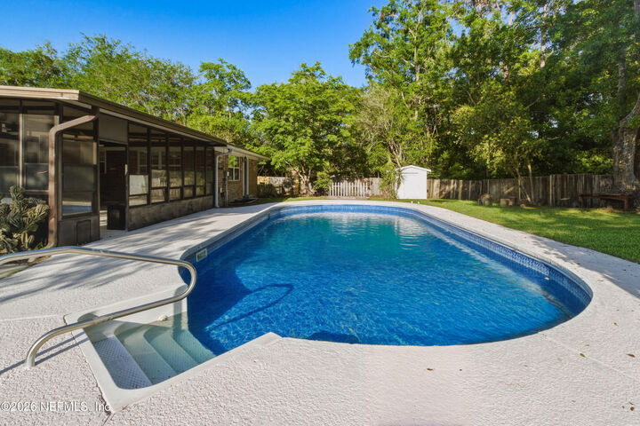 Property Photo:  48 Canterbury Court  FL 32065 