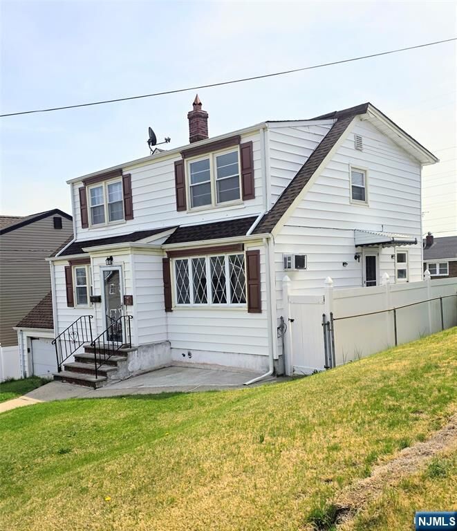 Property Photo:  7 Barnard Place  NJ 07031 