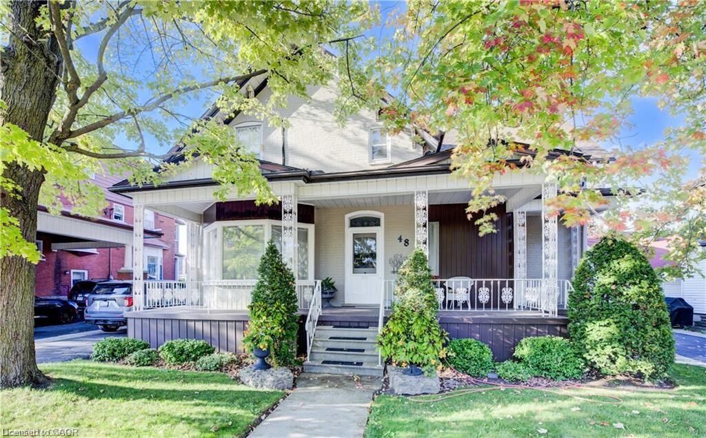 Property Photo: 48 Dupont Street ON N2J 2G9