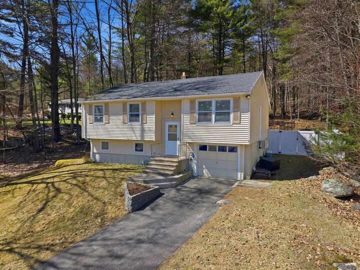 Property Photo:  59 Larned Rd  MA 01540 