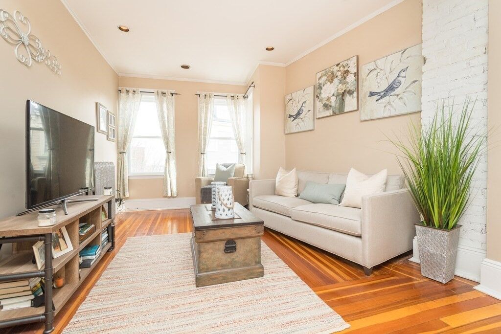 Property Photo:  64 Chestnut St 3  MA 02129 
