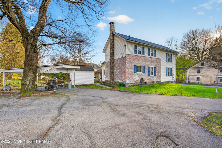 Property Photo:  1177 Lower South Main Street  PA 18013 